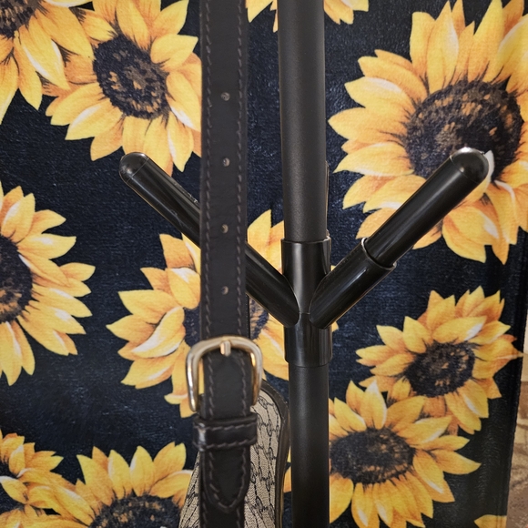 Gucci Monogram Shoulder Bag - Picture 11 of 12